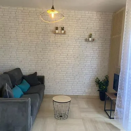 Grand Studio Dans Residence Avec Piscine Hyeres Exterior photo