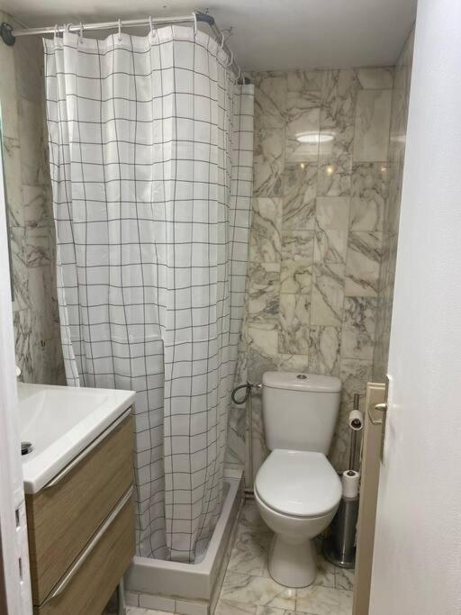Grand Dans Avec Piscine Appartement Hyères